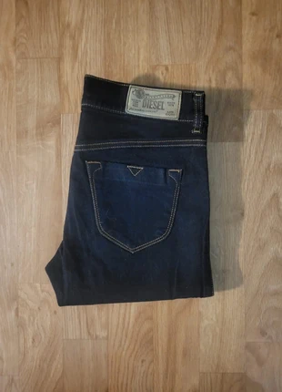 Jean slim bleu marine taille w25, merk: Diesel, staat: Heel goed, maat: W25 | FR 34, € 15,00, € 16,45 inclusief Kopersbescherming