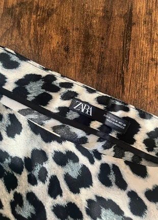 Falda animal print Zara, brand: Zara, condizioni: Nuovo senza cartellino, taglia: M / IT 42 / EU 38, €7.00, €8.05 include la Protezione acquisti