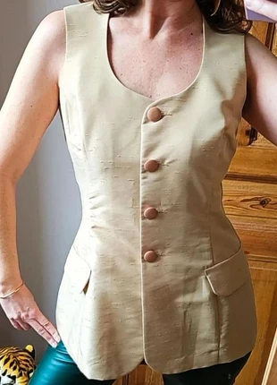 Top gilet vintage beige made in France, brand: Vintage Dressing, condizioni: Ottime, taglia: M / IT 42 / EU 38, €20.00, €21.70 include la Protezione acquisti Pro