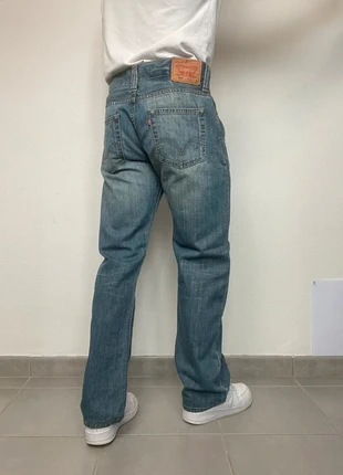 Jean Levi’s 523 homme W32 L32 Bootcut Pattes d’éléphant couleur bleu délavé 100% coton (392), marke: Levi's, zustand: Sehr gut, größe: W32 | DE 48, 24,99 €, 26,94 € beinhaltet Vinted-Käuferschutz Pro