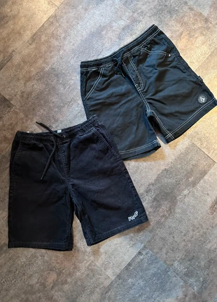 Ensemble de 2 shorts volcom, merk: Volcom, staat: Heel goed, maat: 12 jaar / 152 cm, € 25,00, € 26,95 inclusief Kopersbescherming