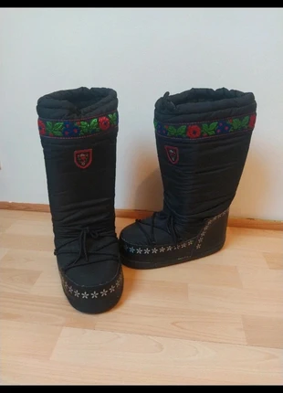 Bottes de neige snowboots taille 38-40 très bon état, état: Très bon état, taille: 38, 16,00 €, 17,50 € Protection acheteurs incluse