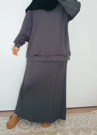 Ensemble gris confortable, staat: Heel goed, maat: Universele maat, € 22,00, € 23,80 inclusief Kopersbescherming