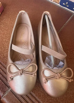 Merceditas doradas 25 Nuevas, marque: Local, état: Neuf sans étiquette, taille: 25, 15,00 €, 16,45 € Protection acheteurs incluse