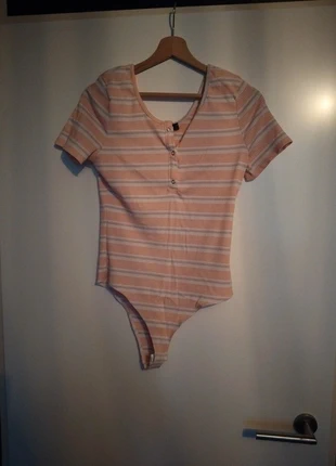 Multicolor body, merk: Primark, staat: Heel goed, maat: M / 38 / 10, € 1,50, € 2,28 inclusief Kopersbescherming