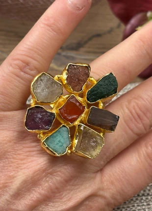 Superbe bague cabochons milti pierres brutes, état: Très bon état, taille: Ajustable, 15,00 €, 16,45 € Protection acheteurs (Pro) incluse