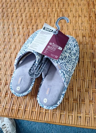 Chaussons chauds, marque: DIM, état: Neuf avec étiquette, taille: 36, 9,00 €, 10,15 € Protection acheteurs incluse