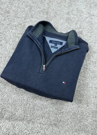 Pull camionneur Tommy Hilfiger bleu marine taille L 100 % coton, marke: Tommy Hilfiger, zustand: Sehr gut, größe: L, 35,00 €, 37,45 € inklusive Vinted-Käuferschutz
