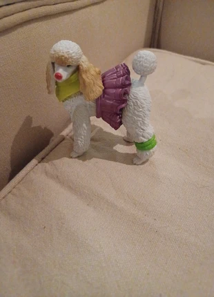 Chien caniche pretty dog, merk: Barbie, staat: Heel goed, maat: Universeel, € 8,00, € 9,10 inclusief Kopersbescherming