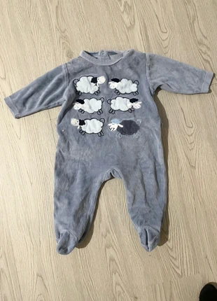 Pyjama velours gris 1 mois • Moutons brodés • Mixte • Pieds intégrés, marque: PAS, état: Bon état, taille: 1-3 mois / 56 cm, 1,00 €, 1,75 € Protection acheteurs incluse