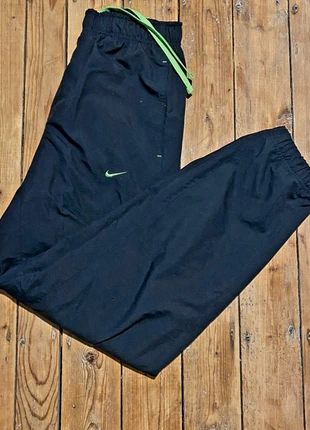 Pantaloni nike neri taglia s, brand: Nike, condizioni: Ottime, taglia: S, €10.00, €11.20 include la Protezione acquisti