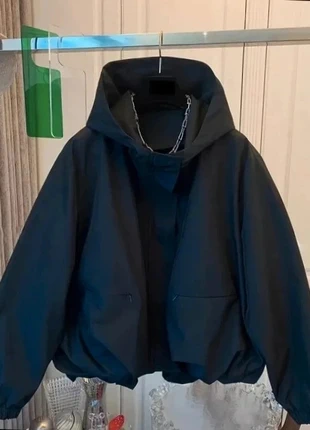 Coupe-vent boxy noir style y2k, taille Asian M, marke: y2k, zustand: Sehr gut, größe: M / 38 / 10, 49,99 €, 53,19 € inklusive Vinted-Käuferschutz