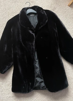 Manteau fausse fourrure, brand: Lafayette, condition: Very good, size: M / 38 / 10, €23.00, €24.85 includes Buyer Protection