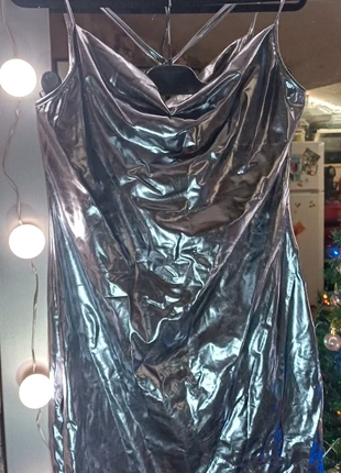 Robe métallisée argent – Taille XL, merk: Shein, staat: Nieuw zonder prijskaartje, maat: XL / 42 / 14, € 5,00, € 5,95 inclusief Kopersbescherming