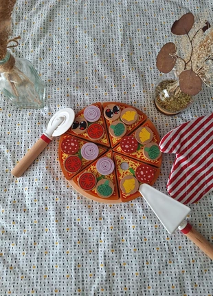 Pizza en bois 🍕, zustand: Sehr gut, größe: 12-18 Monate / 80, 2,00 €, 2,80 € inklusive Vinted-Käuferschutz