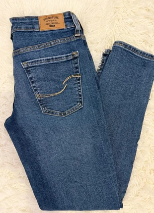 Jean Lévi’s BoyFriend W25/FR34, merk: Levi's, staat: Heel goed, maat: XS / 34 / 6, € 18,00, € 19,60 inclusief Kopersbescherming Pro