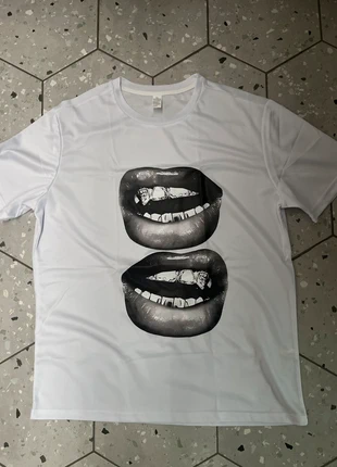 y2k t-shirt, marque: y2k, état: Neuf sans étiquette, taille: L, 7,00 €, 8,05 € Protection acheteurs incluse