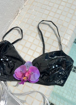 Latex leather rave top bra piercing pierced orchid flower, marque: Dolls, état: Neuf sans étiquette, taille: L / 40 / 12, 40,00 €, 42,70 € Protection acheteurs incluse