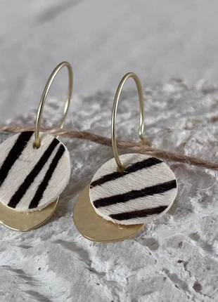 Pendientes Beltza Zebra Light de Izpiekin, merk: Izpiekin, staat: Nieuw zonder prijskaartje, € 15,00, € 16,45 inclusief Kopersbescherming