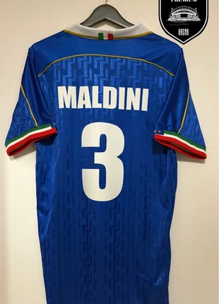 Maillot Italia 1996 Maldini, brand: Italia, condizioni: Nuovo senza cartellino, taglia: L, €36.99, €39.54 include la Protezione acquisti
