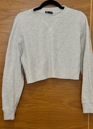 Sudadera corta tipo cropped de Zara, marque: Zara, état: Très bon état, taille: M / 38 / 10, 5,00 €, 5,95 € Protection acheteurs incluse