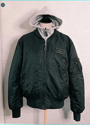 Blouson Bombers avec capuche amovible Alpha Industries Taille L homme, marca: Alpha Industries, estado: Muito bom, tamanho: L, €120.00, €126.70 inclui Proteção do Comprador Pro