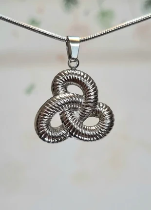 Elegante zilverkleurige ketting ●Stainlesssteel, staat: Heel goed, € 5,50, € 6,48 inclusief Kopersbescherming Pro