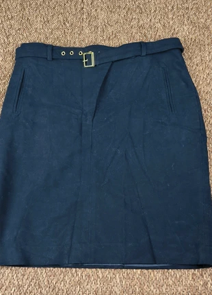 Jupe Cortefiel femme – Taille 44 – Neuve avec étiquette – Bleu marine, brand: Cortefiel, condition: New with tags, size: XXL / 44 / 16, €24.99, €26.94 includes Buyer Protection