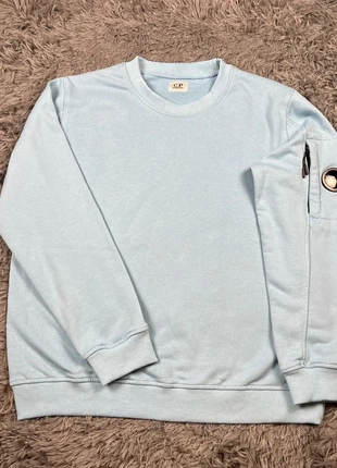 Pull CP Company Col Rond Bleu Clair taille M, brand: C.P. Company, condizioni: Ottime, taglia: M, €86.40, €91.42 include la Protezione acquisti