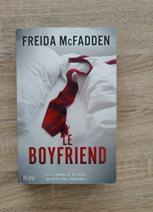 The BoyFriend de Freida McFadden, état: Très bon état, 15,00 €, 16,45 € Protection acheteurs incluse