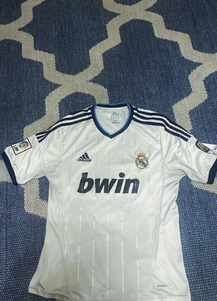 Maillot réal 2012/2013, marque: adidas, état: Très bon état, taille: M, 10,00 €, 11,20 € Protection acheteurs incluse