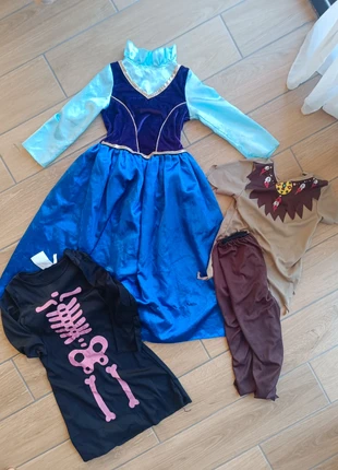 Lot déguisements, marke: ANNA, zustand: Gut, größe: 5 Jahre / 110, 4,00 €, 4,90 € inklusive Vinted-Käuferschutz