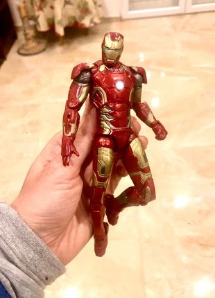 Marvel Legends Loose Figure Very Good condition Iron Man Mark 43 Thanos Wave, marca: Hasbro, estado: Muito bom, tamanho: Prematuro, até 44 cm, €20.00, €21.70 inclui Proteção do Comprador