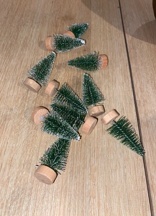 Lot de 10 sapins, état: Neuf avec étiquette, 5,00 €, 5,95 € Protection acheteurs incluse