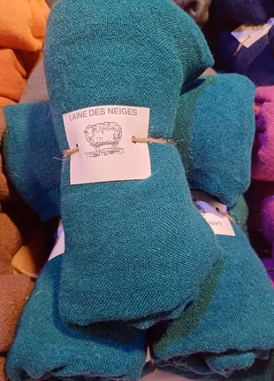 Écharpes, marque: Laine des neiges, état: Neuf avec étiquette, 20,00 €, 21,70 € Protection acheteurs incluse