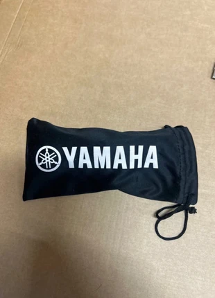 Yamaha zonnebril, merk: Yamaha, staat: Nieuw met prijskaartje, € 10,00, € 11,20 inclusief Kopersbescherming