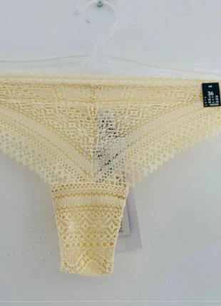 Tanga Etam Sublime Taille 38 M Neuf, marque: Etam, état: Neuf avec étiquette, taille: M / 38 / 10, 5,99 €, 6,99 € Protection acheteurs (Pro) incluse