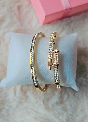 Très belle bracelet jonc, marque: Vintage Dressing, état: Neuf sans étiquette, 12,00 €, 13,30 € Protection acheteurs incluse