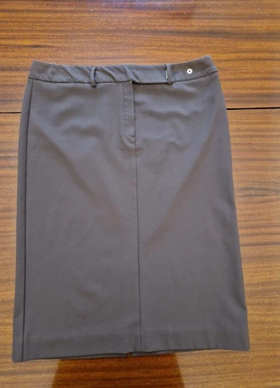 Gonna Marella vintage anni ’90 marrone / Longuette midi a vita alta Taglia M, brand: Marella, condizioni: Ottime, taglia: M / IT 42 / EU 38, €8.00, €9.10 include la Protezione acquisti