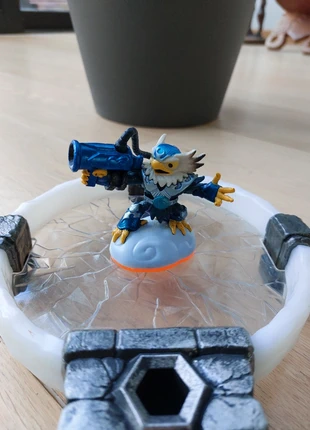 Figurine skylanders Lightcore Jet-vac, marque: Skylanders, état: Très bon état, 2,00 €, 2,80 € Protection acheteurs incluse