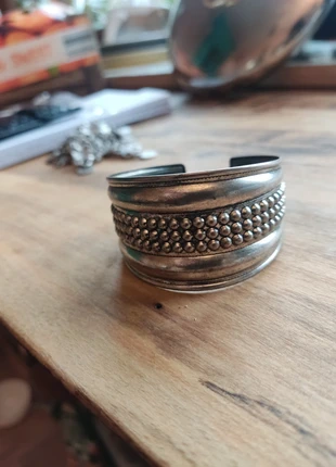 Metal bracelet, merk: Metal, staat: Goed, € 5,00, € 5,95 inclusief Kopersbescherming