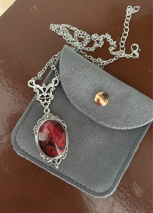 gothic red stone necklace victorian, marque: Vintage Dressing, état: Très bon état, 13,00 €, 14,35 € Protection acheteurs incluse