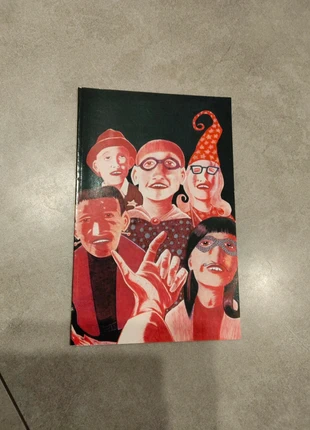 Comics haunted softcover sleeping giant comics 2000, état: Très bon état, 5,00 €, 5,95 € Protection acheteurs incluse