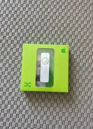 🎧 iPod Shuffle 1ère génération NEUF dans boîte avec accessoires neufs – Collectors, marque: Apple, état: Neuf sans étiquette, 89,00 €, 94,15 € Protection acheteurs incluse