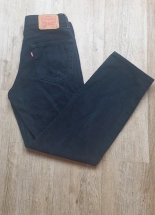 Jean levis 550 coupe droite, merk: Levi's, staat: Heel goed, maat: W32 | FR 42, € 35,00, € 37,45 inclusief Kopersbescherming