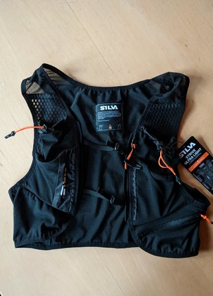 NEU Laufweste, brand: Silva, condizioni: Nuovo con cartellino, €52.00, €55.30 include la Protezione acquisti