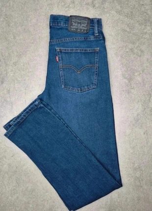 Jean Levi’s 511 Performance slim taille basse - Taille 38, merk: Levi's, staat: Heel goed, maat: M / 38 / 10, € 15,00, € 16,45 inclusief Kopersbescherming