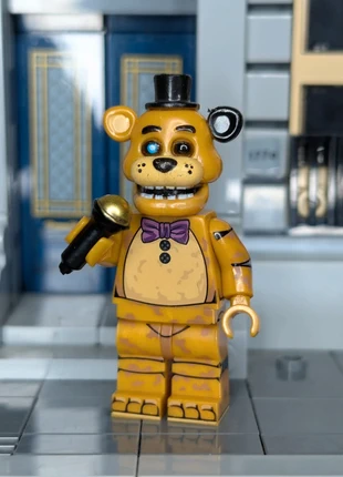 Figurine golden Freddy five night at Freddy, marque: Five Nights at Freddy's, état: Très bon état, taille: Taille unique, 3,99 €, 4,89 € Protection acheteurs (Pro) incluse