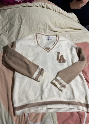 Pull beige, marque: Unique, état: Très bon état, taille: Taille unique, 6,00 €, 7,00 € Protection acheteurs incluse
