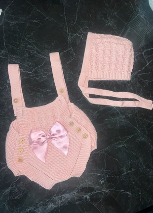 Salopette + cuffia caldo cotone baby fashion, marca: Baby Fashion, estado: Muito bom, tamanho: 1-3 meses / 56 cm, €6.00, €7.00 inclui Proteção do Comprador